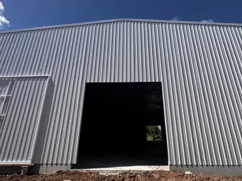 Galpón Polo Industrial 520