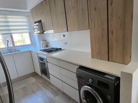 Depto 3 amb. planta baja con jardin SIN MUEBLES Portezuelo. Nordelta -