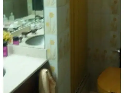 DEPARTAMENTO 4 AMBIENTES SOBRE AVDA. MITRE AL FRENTE 100 m2