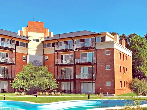 Departamento en Alquiler con 1 cochera