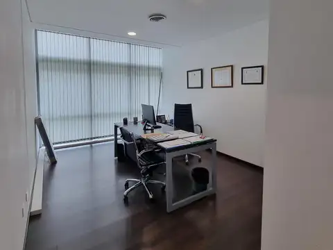 Oficina en Venta al Noroeste