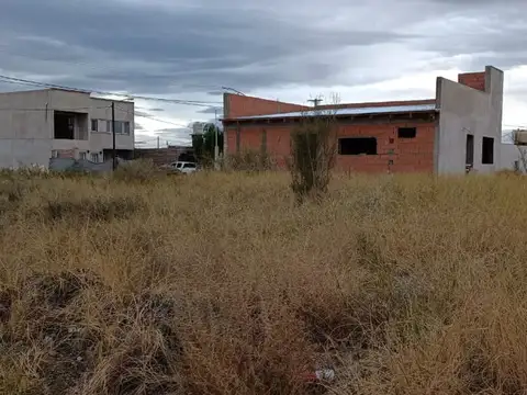 Lote en Esquina a 200 mts Ruta 22 Senillosa