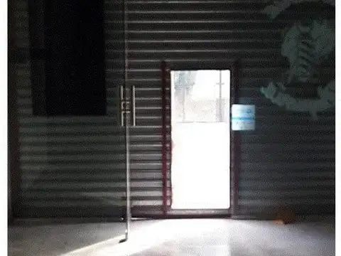 Alquiler de local en Paso del Rey- Moreno, Dastugue Al 2200