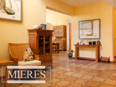 Venta casa 6 dormitorios- Punta del Este.