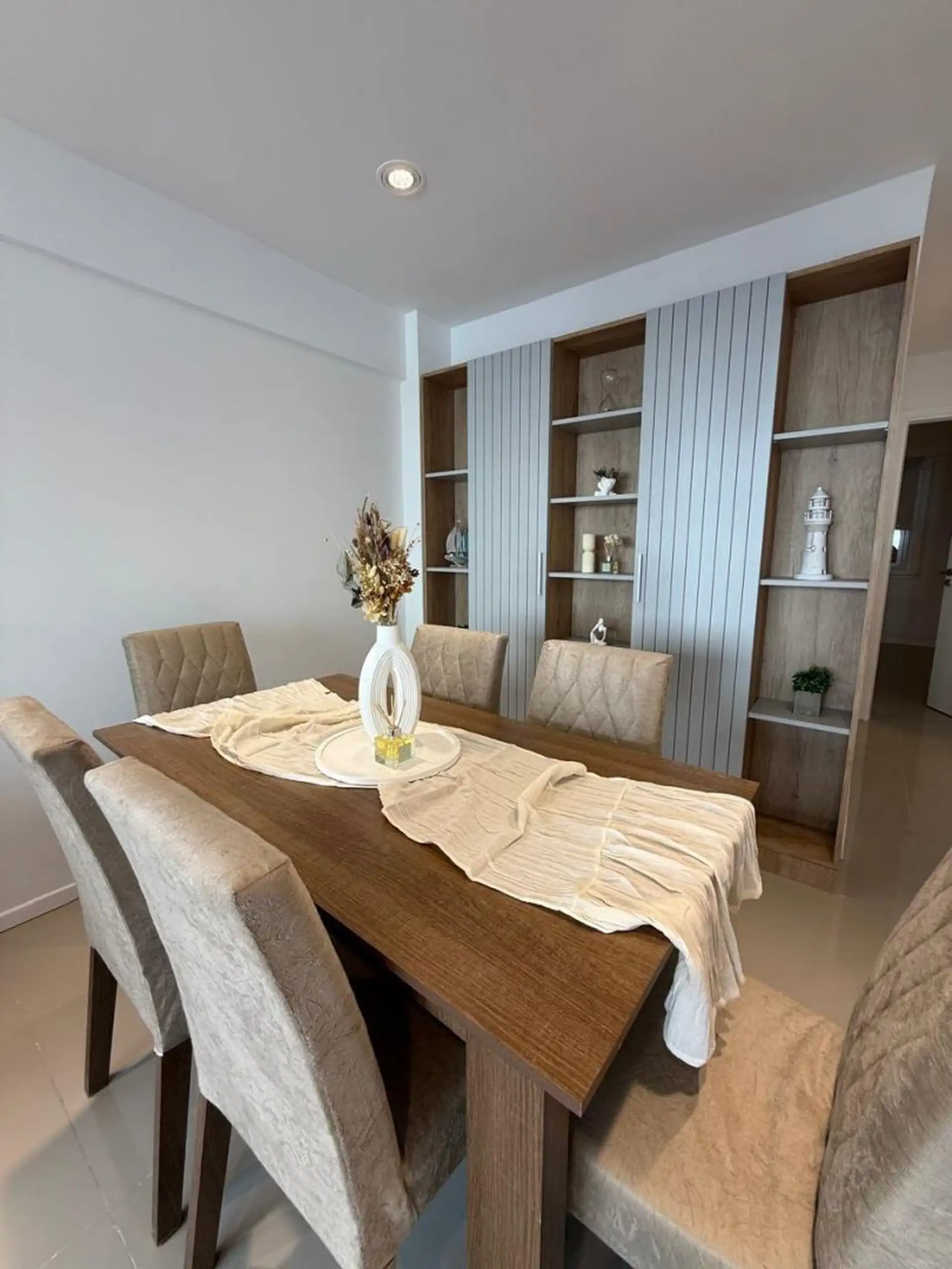 Depto 2 amb con dependencia, 54m² y vista lateral al mar — Punta Iglesia