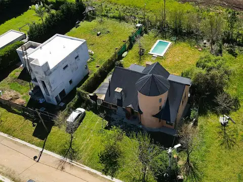Hermoso chalet en venta en Haras Latina, barrio sin expensas. Tristán Suárez, Ezeiza.