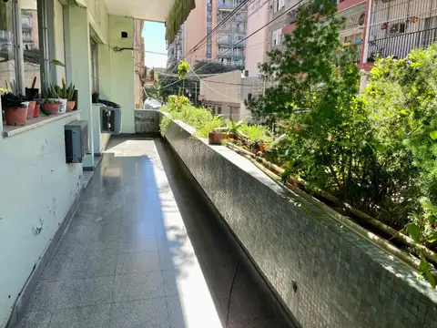 PISO EN VENTA MICROCENTRO 3 DORMITORIOS Y DEP