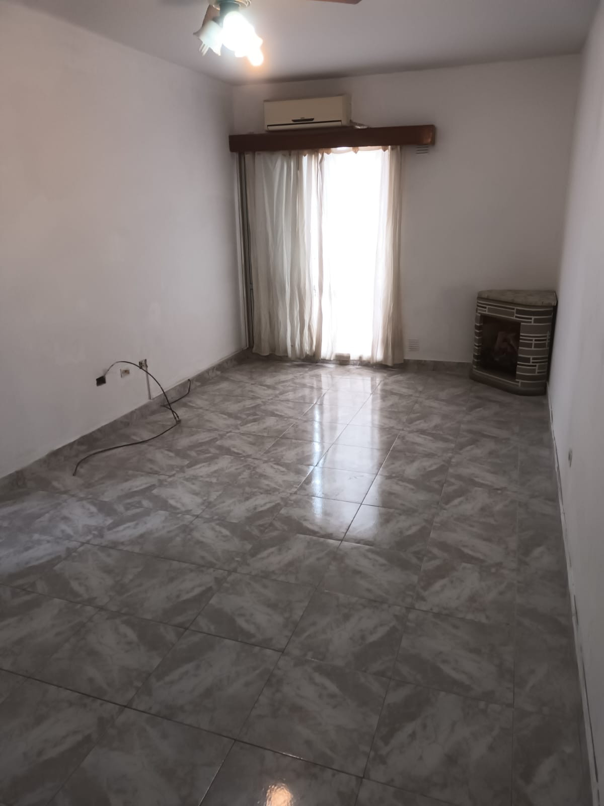 Avenida Rivadavia 10400, Piso 5