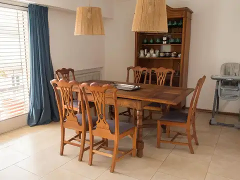 Departamento 6 ambientes con 2 baños