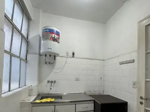 Departamento en Alquiler en Balvanera, $ 900.000