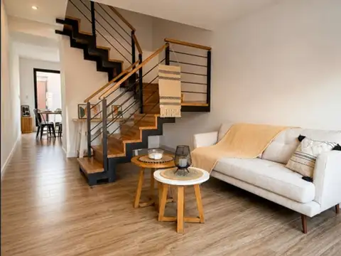 Casa 6 ambientes con 1 baño