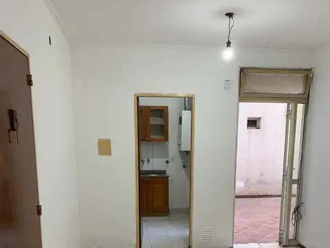 Ayacucho (B) 2400, Piso PB