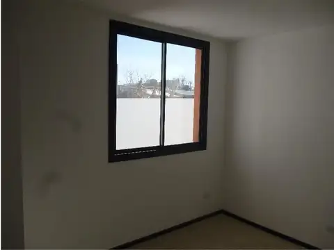 Departamento en Alquiler en Alto Alberdi, $ 750.000