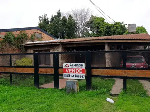 Venta | Casa | 2 Dormitorios | Cochera | Gdro. Baigorria | Barrio Los Naranjos