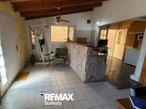 CASA EN BARRIO 12 DE OCTUBRE