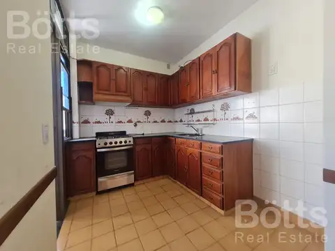 4 amb al frente, amplio balcón, muy luminoso, muy espacioso.to