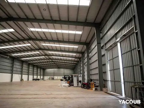 Depósito en alquiler - 1 Ambiente - Cocina - 2.800Mts2 - Berazategui