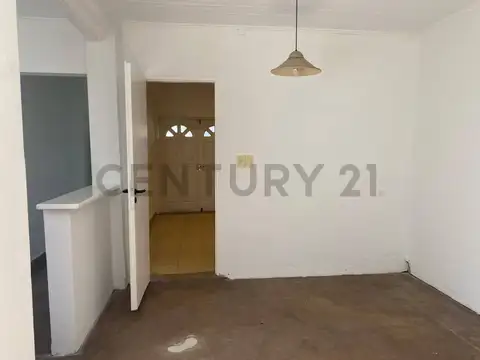 12 entre 32 y 33 CASA EN ALQUILER LA PLATA