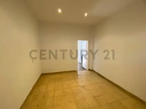 Casa 2 ambientes con 1 baño