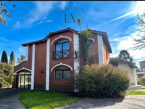 CASA EN VENTA EN CAMPOS DE ALVAREZ