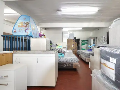 Local en Venta en Maquinista F Savio, USD 265.000
