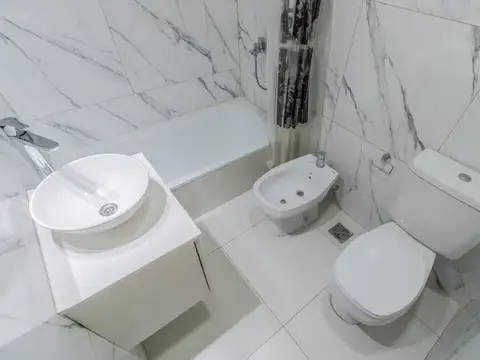 Oruro 1200 , Piso 8