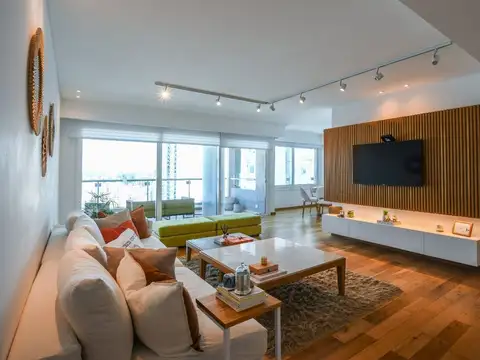 Avenida del Huerto 1200