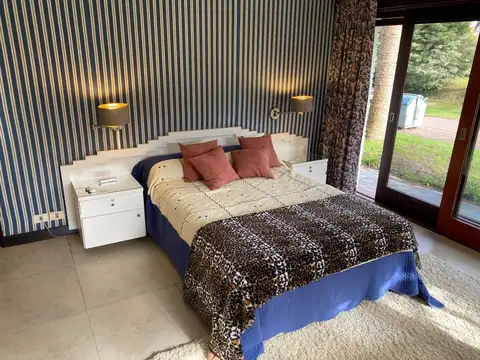 Casa en Alquiler Temporal en Playa Mansa, USD 1.850