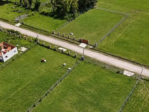 Terreno de 1500 mts2 en venta -Barrio Parque Parada Robles 100