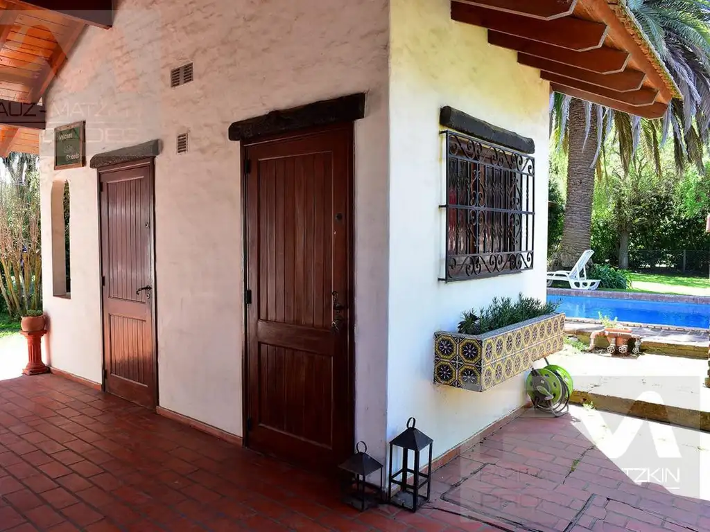 Casa en Country Club Banco Provincia