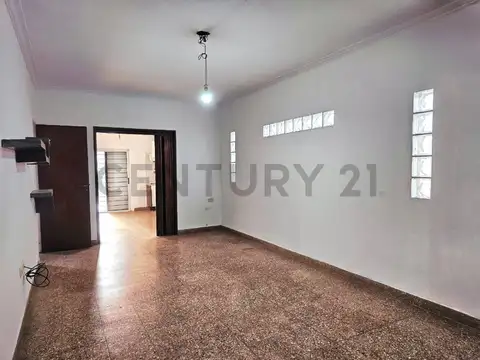 calle 38 200, Piso 1
