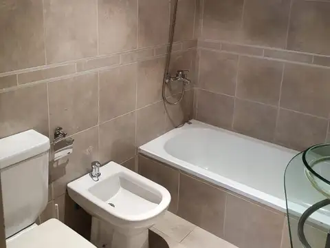 ALQUILER MONOAMBIENTE DIVISIBLE BALCON CONTRAFRENTE APTO PROFESIONAL EN VILLA URQUIZA.