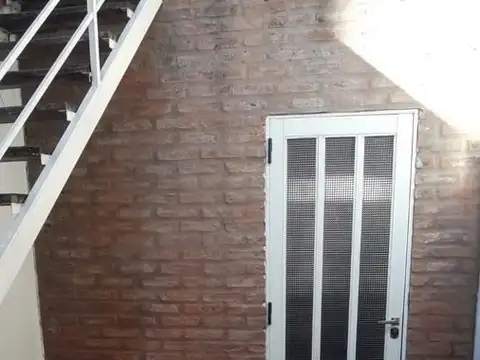 Depto Tipo Casa en Venta en La Plata, USD 60.000