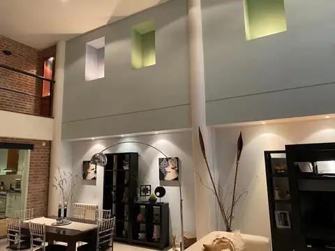 Casa en Venta con 1 cochera