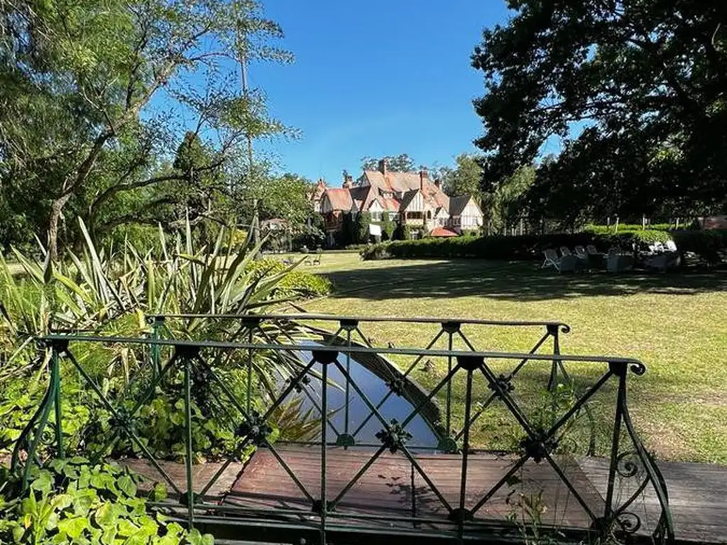 Terreno - 1.120  m² Total