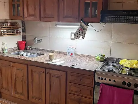 CASA EN VENTA BERAZATEGUI HUDSON