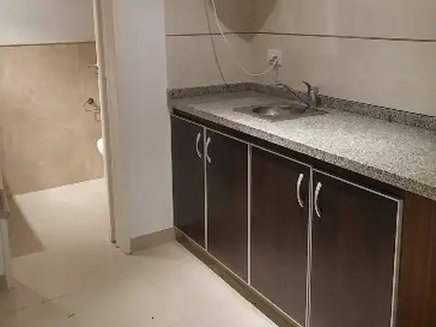 Oficina alquiler 80 m2 2 cocheras en Bureau Leloir Ituzaingó