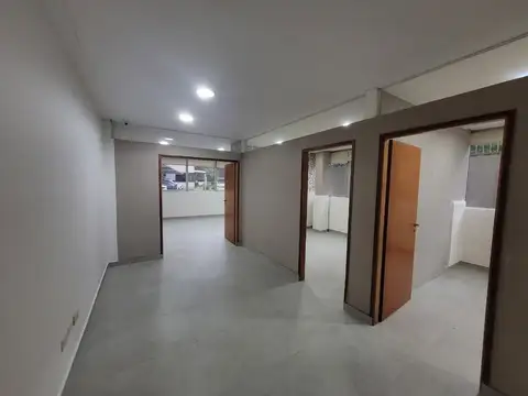 Acceso Oeste ( Pte. Peron) 8700, Piso Edif. 1 PB