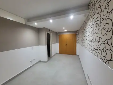 Oficina 3 ambientes con 1 baño