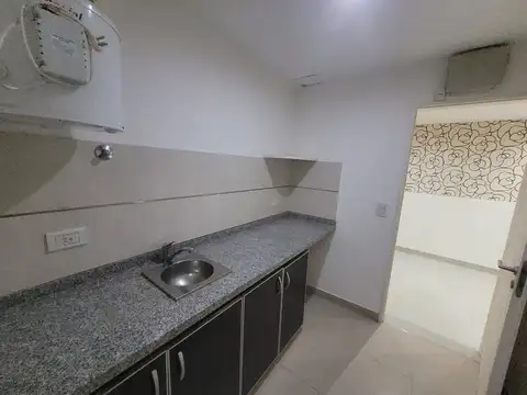 Oficina en Alquiler al Este