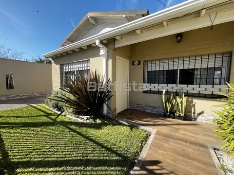 Casa - Venta - Argentina, Morón - Álvarez de Arenales 1762
