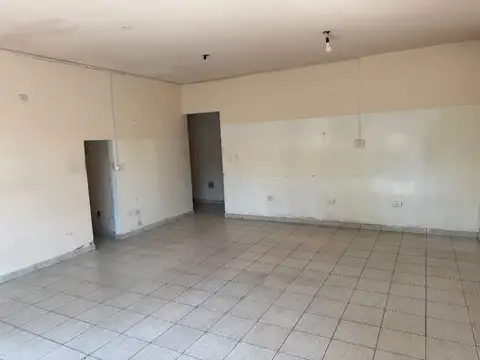 Local en Alquiler Via Púb.