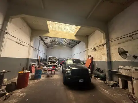 Galpon en Alquiler en Parque Chacabuco, $ 2.200.000