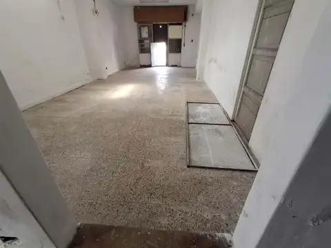 Local en Alquiler en Jose Leon Suarez, $ 299.000