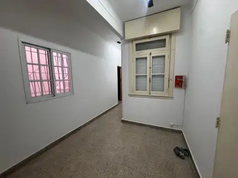 Oficina en Alquiler en Villa Ballester, USD 1.700