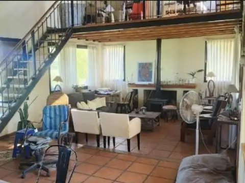 Casa en Venta con 2 cocheras