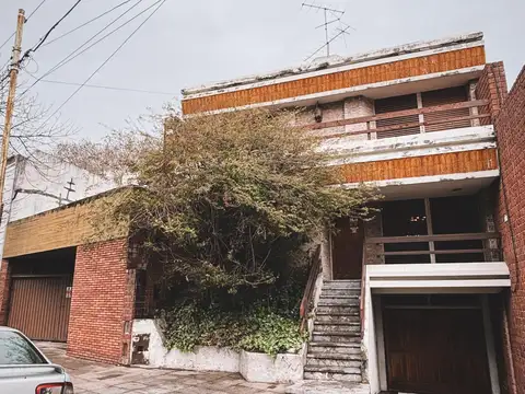 CHALET EN DOBLE LOTE