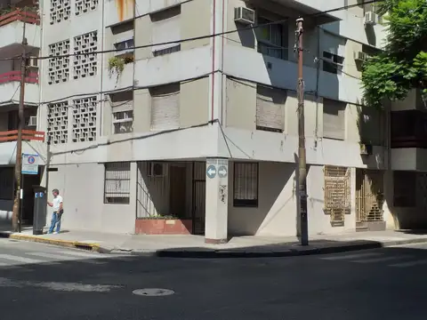 del Rey Inmobiliaria: ALQUILA LOCAL 35 m2