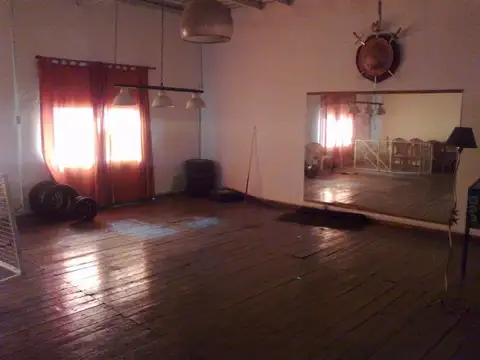 OPORTUNIDAD  GALPON EN PJE. ARAUCANO AL 200 NOROESTE