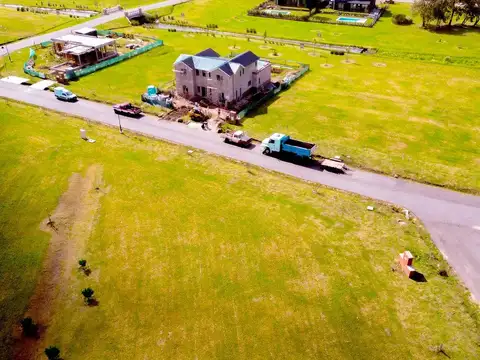 VENTA LOTE CASONA DEL HARAS BARRIO PRADERA